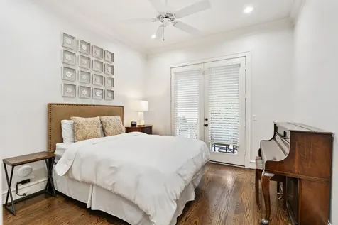 4916 Valerie Street Bellaire TX 77401