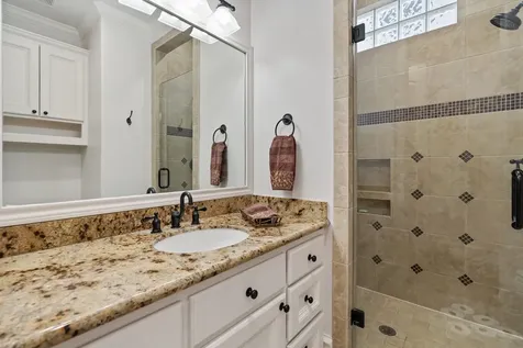 4916 Valerie Street Bellaire TX 77401