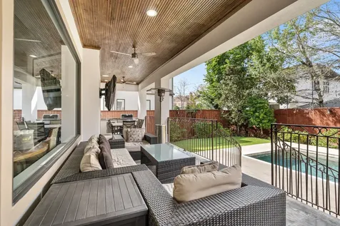 4916 Valerie Street Bellaire TX 77401