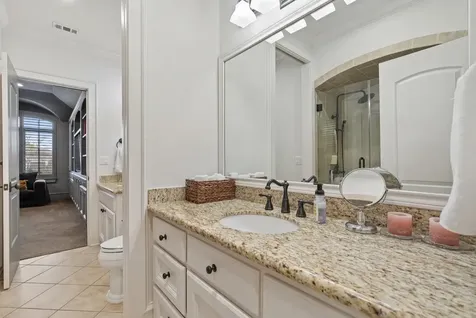 4916 Valerie Street Bellaire TX 77401