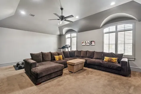 4916 Valerie Street Bellaire TX 77401