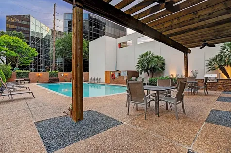 5001 Woodway 103 Houston TX 77056