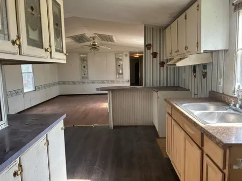 130 Buckingham Lane Navasota TX 77868