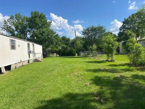 130 Buckingham Lane Navasota TX 77868