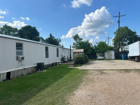 130 Buckingham Lane Navasota TX 77868