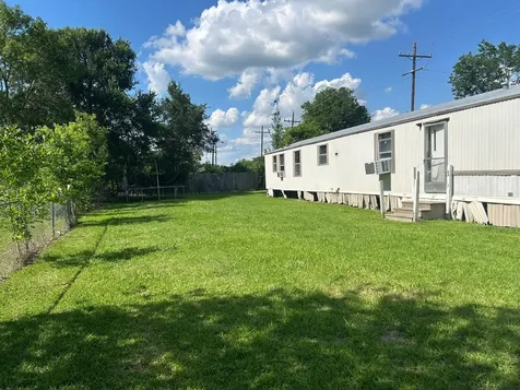 130 Buckingham Lane Navasota TX 77868