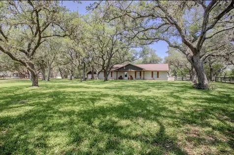 188 Cavalry Road Victoria TX 77905