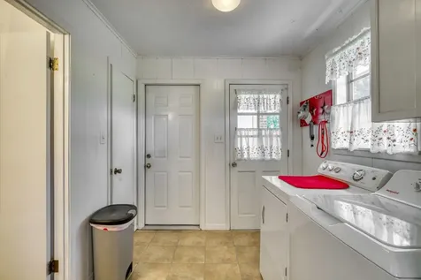 309 Heath Avenue Madisonville TX 77864