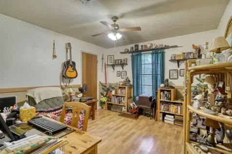 309 Heath Avenue Madisonville TX 77864