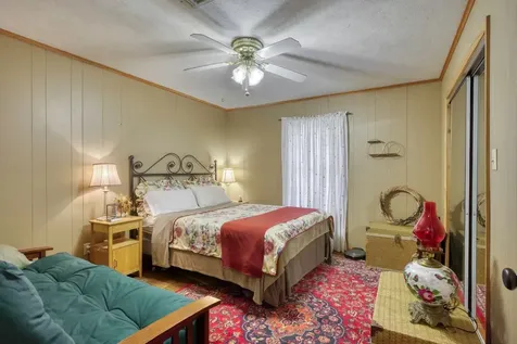 309 Heath Avenue Madisonville TX 77864