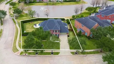 103 Water Bluff Lane Richmond TX 77406