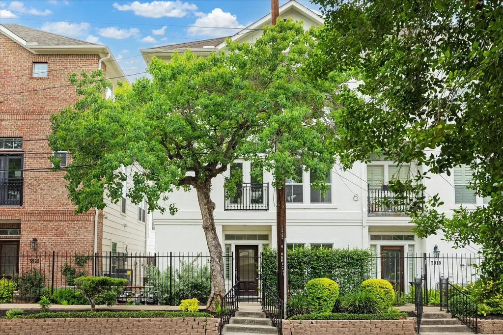 3920 Blossom Street Houston TX 77007