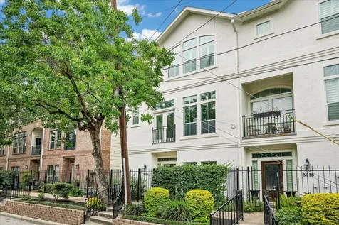 3920 Blossom Street Houston TX 77007