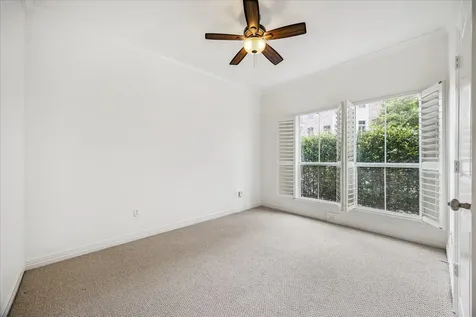 3920 Blossom Street Houston TX 77007