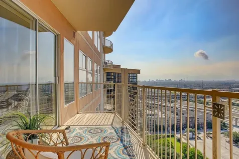 3505 Sage Road 2608 Houston TX 77056