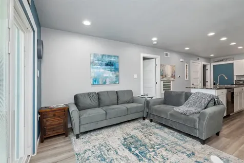 13151 Walden Road 195 Montgomery TX 77356