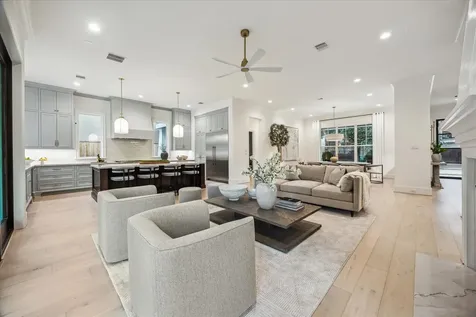 4534 Shetland Lane Houston TX 77027