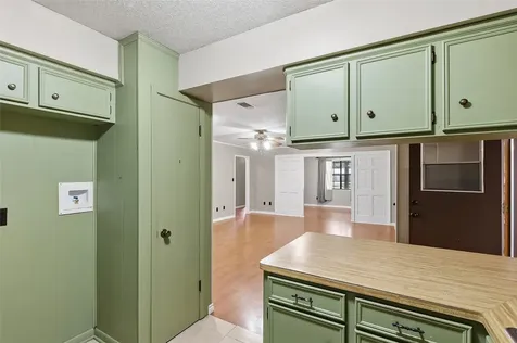 108 W Viser Street Madisonville TX 77864