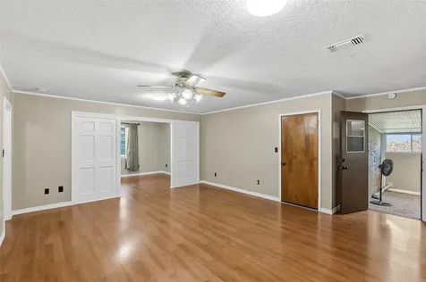 108 W Viser Street Madisonville TX 77864