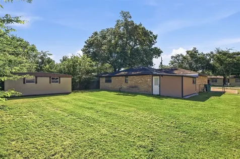108 W Viser Street Madisonville TX 77864