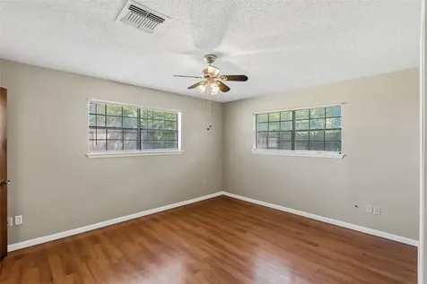108 W Viser Street Madisonville TX 77864