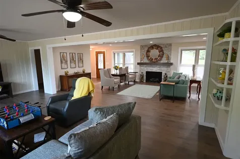 1013 Quail Lane Eagle Lake TX 77434