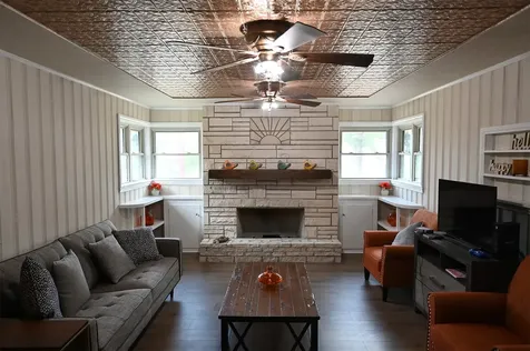 1013 Quail Lane Eagle Lake TX 77434