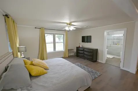 1013 Quail Lane Eagle Lake TX 77434