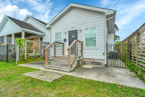 2405 Keene Street Houston TX 77009