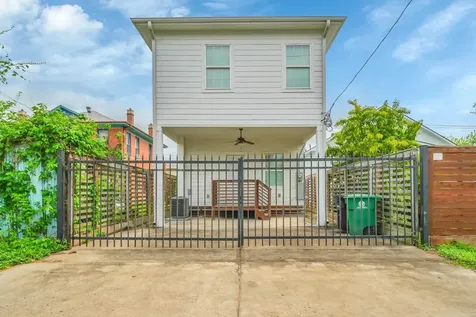 2405 Keene Street Houston TX 77009