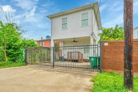2405 Keene Street Houston TX 77009
