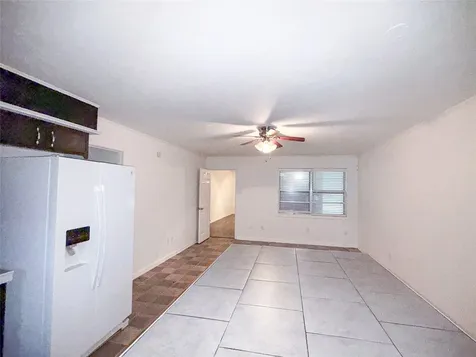 1307 Dwinnell Street Baytown TX 77520