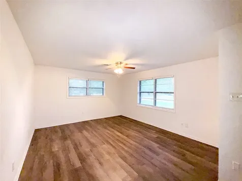 1307 Dwinnell Street Baytown TX 77520
