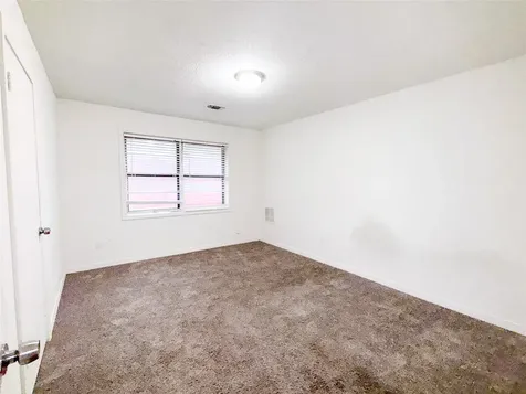 1307 Dwinnell Street Baytown TX 77520
