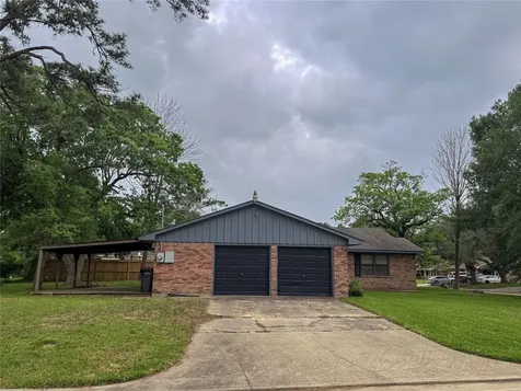1307 Dwinnell Street Baytown TX 77520