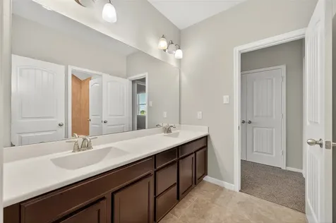 4926 Thunder Creek Lane Sugar Land TX 77479