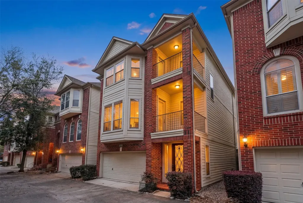 5305 Schuler Street B Houston TX 77007