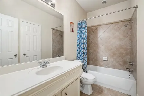 5305 Schuler Street B Houston TX 77007