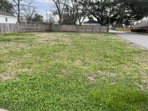 1410 E 33rd Street Houston TX 77022