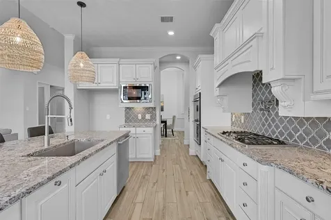 1321 Summer Field Lane Friendswood TX 77546