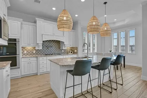 1321 Summer Field Lane Friendswood TX 77546