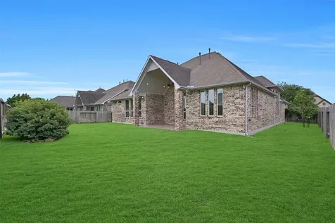 1321 Summer Field Lane Friendswood TX 77546