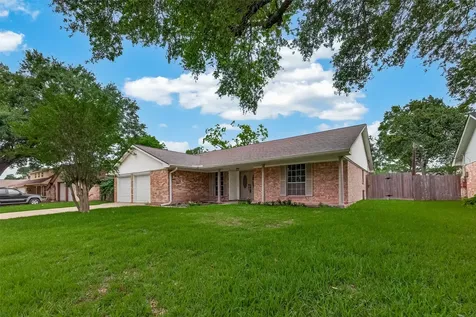 909 Newport Boulevard League City TX 77573