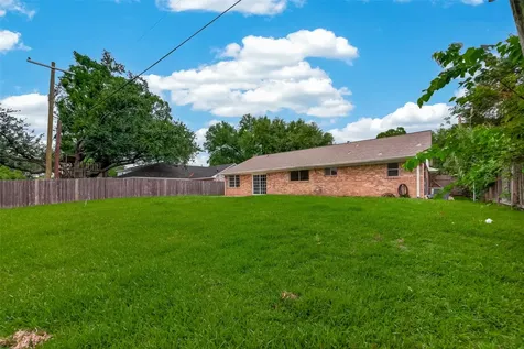 909 Newport Boulevard League City TX 77573