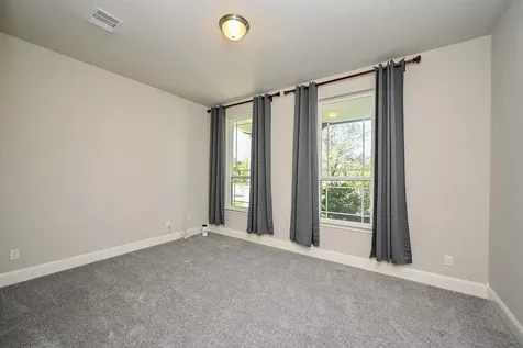 34 Jaden Oaks Place Tomball TX 77375