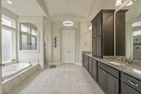 34 Jaden Oaks Place Tomball TX 77375