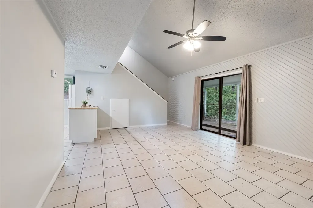 28600 Netawaka Court Huntsville TX 77320