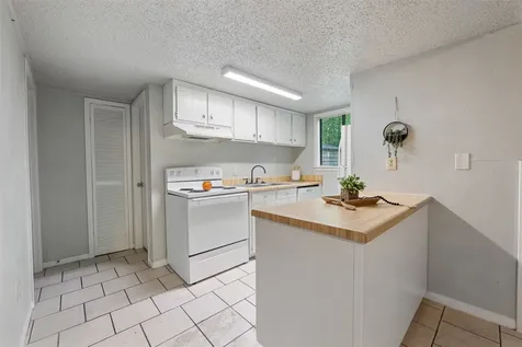 28600 Netawaka Court Huntsville TX 77320