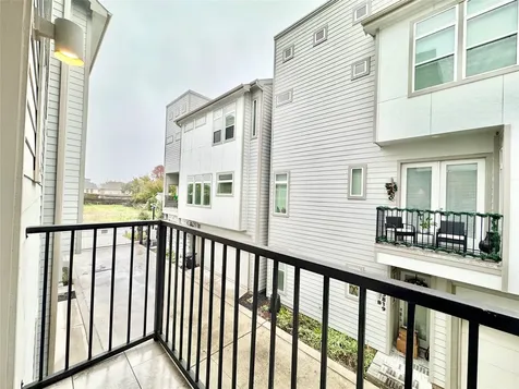 5815 Fairdale Lane B Houston TX 77057