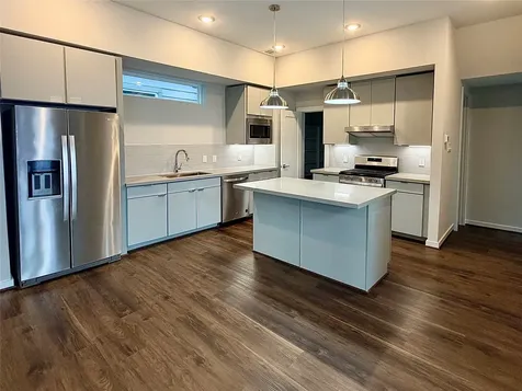 5815 Fairdale Lane B Houston TX 77057